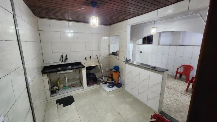 Alugo ambiente em Realengo