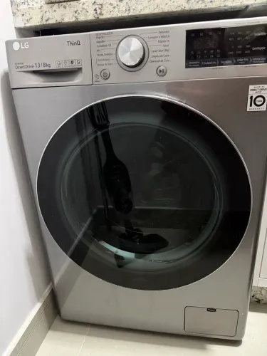 Lava e seca LG 13/8kg inox