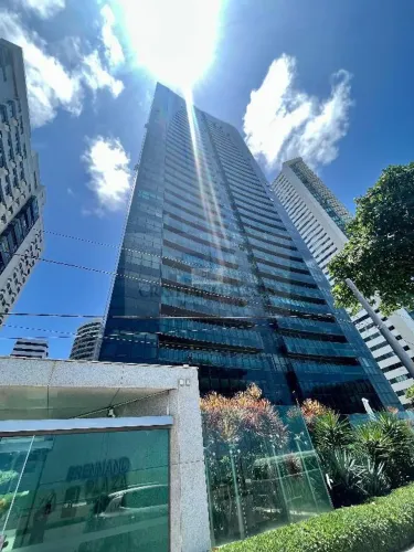 Edf Brennand Plaza na Av. Boa Viagem