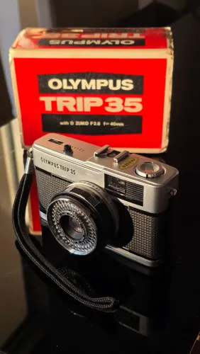 Câmera fotográfica Olympus Trip 35 analógica funcionando nova na caxa original japonesa