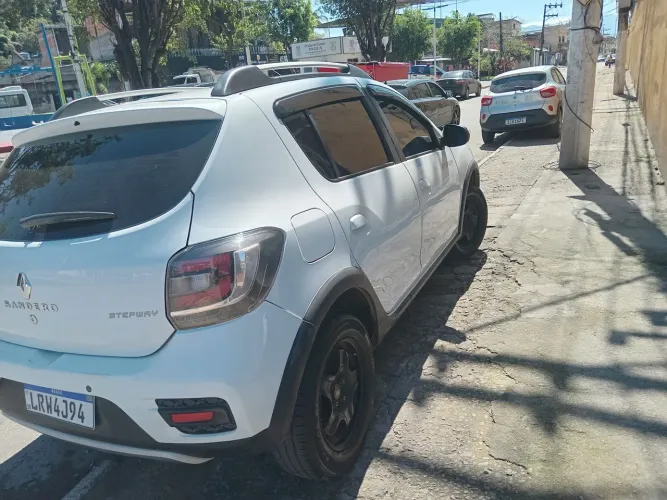 Renault Sandero Stepway Hi-power 1.6 8V 5P 2015