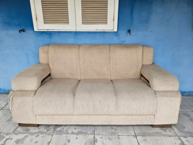 Sofá 3 lugares 