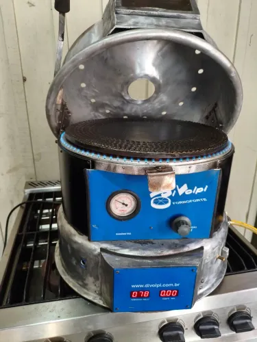 Forno para pizza Divolpi 