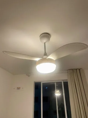 Ventilador de teto com controle remoto