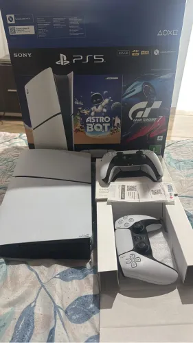 Ps5 Slim 825Gb + 2 controles e filtro de linha(brinde)