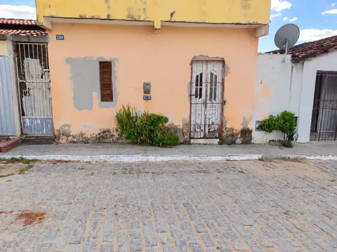 CASA PARA VENDER!! QUEIMADAS BA