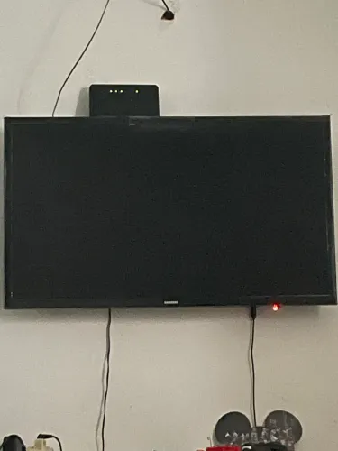 TV Samsung Smart TV 32" - Excelente Estado - Nota Fiscal e Controle Original