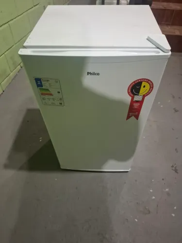 Frigobar Philco 93L PFG111B
