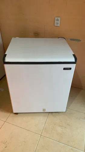 Freezer Esmaltec 214L