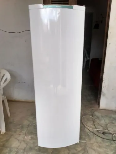 Geladeira consul bem conservada e funcionqndo entrega grátis 
