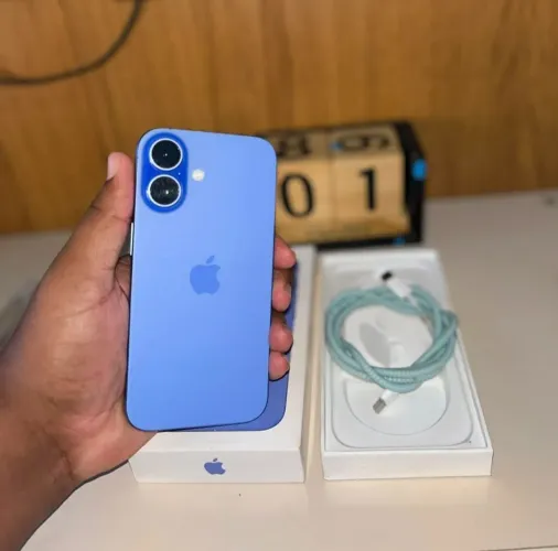 IPHONE 16 IMPECÁVEL!!! 128 GIGAS, BATERIA 88%, COM CAIXA E NOTA FISCA, MUITO NOVO