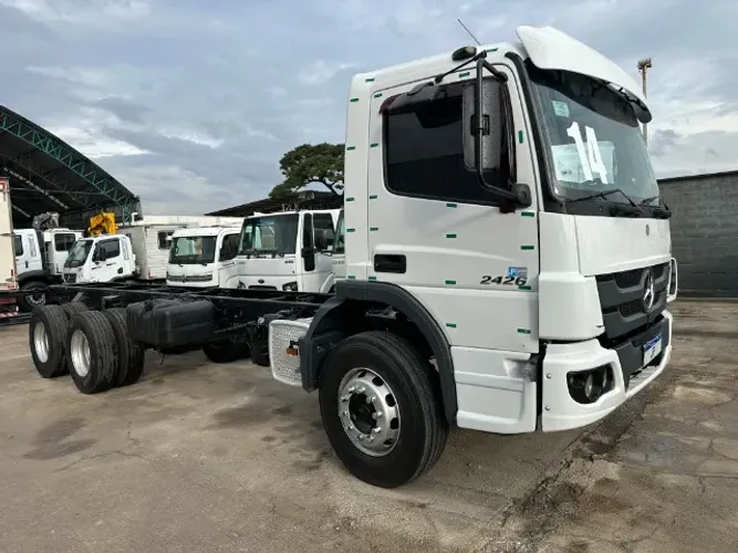 mb 2426 truck chassi ano 2014