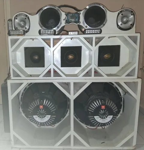 Promoção de Carnaval paredão automotivo 