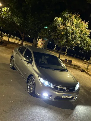 Honda Civic Sedan LXR 2.0 Flexone 16V Aut. 4P 2014