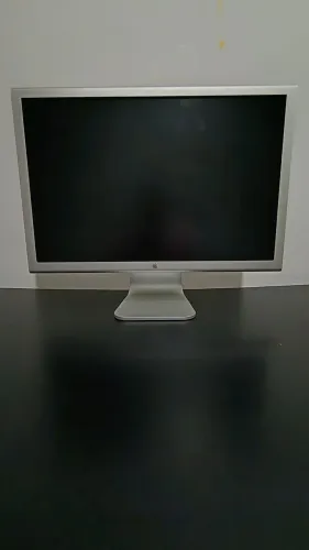 Apple cinema display HD