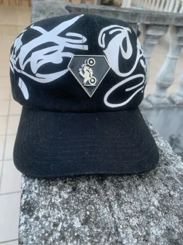 Boné osascorte preto 