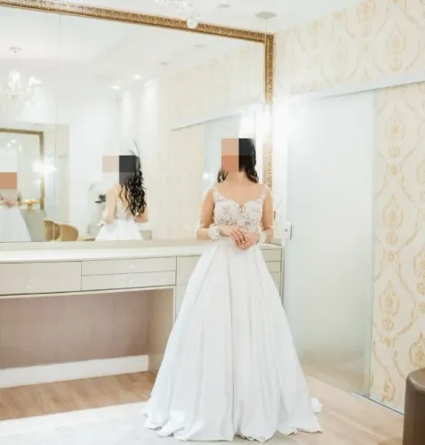 Vestido de noiva novo, na caixa