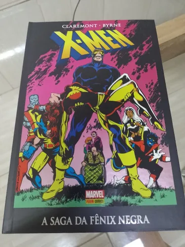 X -:Men - A saga da fênix por John Byrne. Em excelente estado.