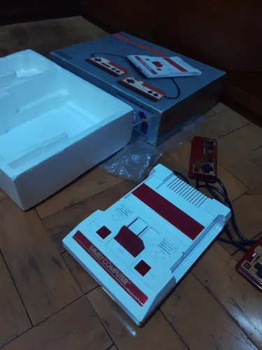 Nintendo Famicom 1983 - DEFEITO
