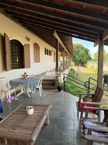 Casa disponível para venda no bairro Cidade Jardim em Uberlândia MG