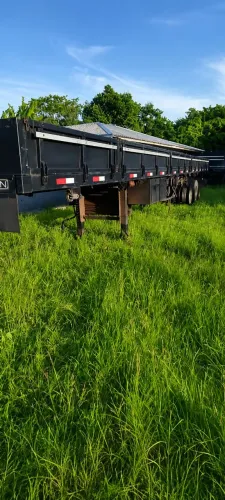 Vendo carreta grade baixa ls 14m assoalho ferro
