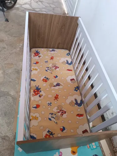 Berço americano com colchão e bb conforto com base para carro.