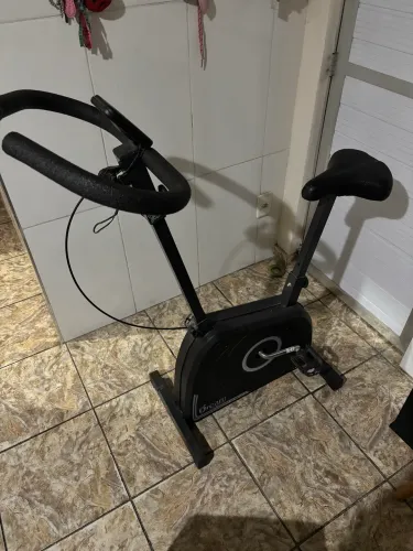 Vendo Bicicleta Ergométrica Vertical Dream