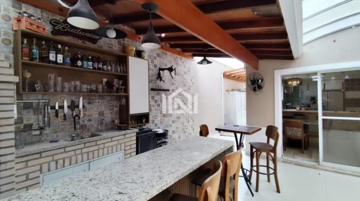 Casa à venda no condomínio Reserva das Magnólias - Granja Viana