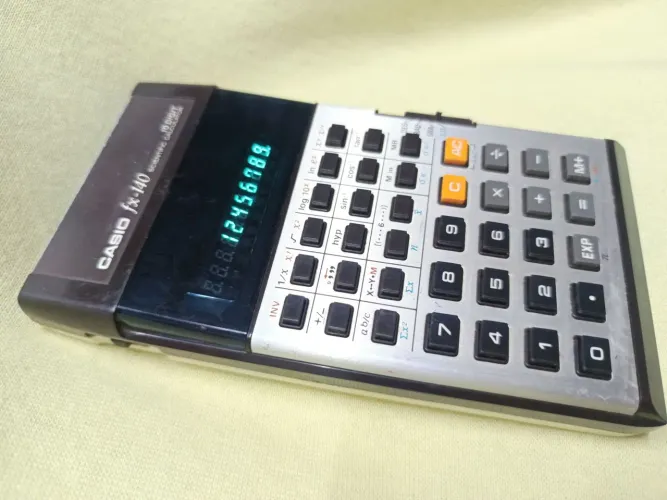Rara 1978 Casio fx-140 calculadora científica verde display VFD DC 3V Japão. funciona
