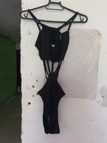 Body transpassado com tirinhas tam p