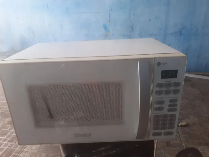 Micro-ondas Consul 18litros
