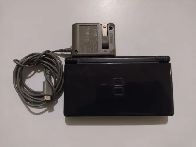 Nintendo DS Lite
