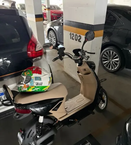 Scooter elétrica particular<br>