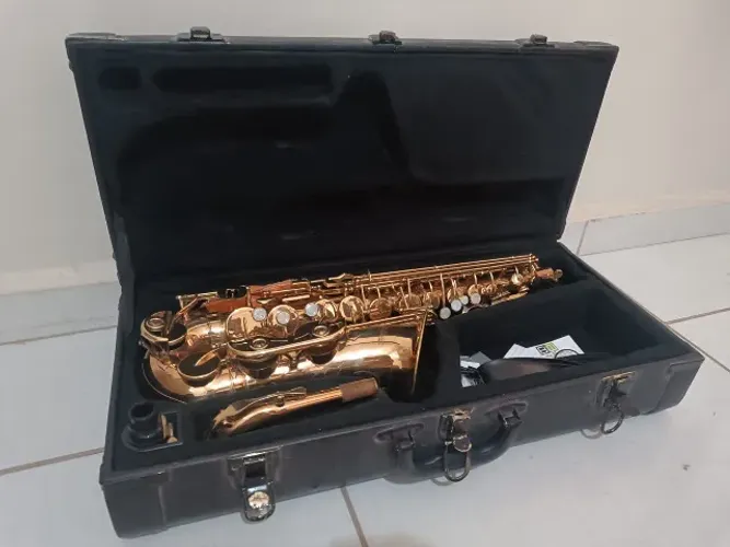 Saxofone usado, revisado Marca Waldman, 1 ano de uso