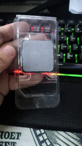 Processador Ryzen 5 3500 - 100% funcionando sem detalhes