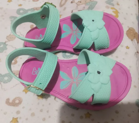 Sandália infantil menina