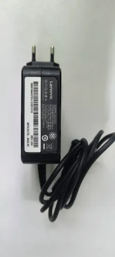 Carregador de notebook da Lenovo