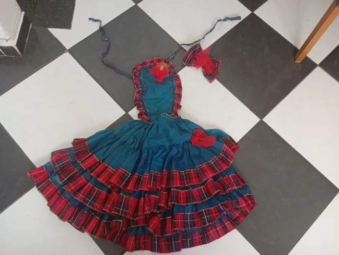 Conjunto de vestido de festa junina 