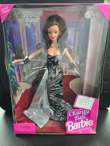 Barbie 18979 1997 COTA Charity Ball Doll