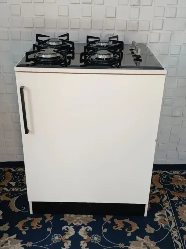  Fogão Cooktop com Balcão medindo 60 cm 
