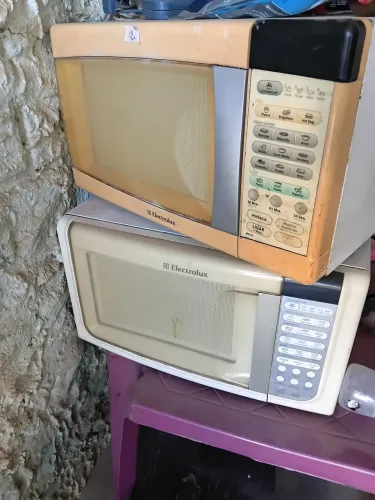 2 micro-ondas Electrolux