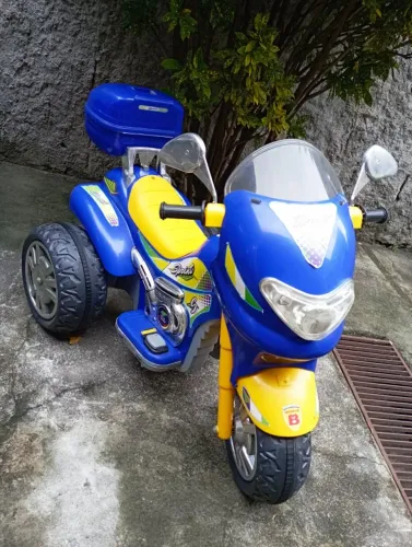 MOTO INFANTIL 12V BIEMME - POTENCIALIZADA COM BATERIA DE ALTA AUTONOMIA!