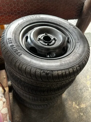 RODAS GM ARO 13 COM PNEUS NOVOS 