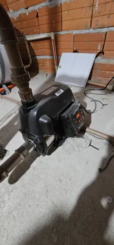 Bomba Inversora De Água Pressurizadora Komeco Smartpress 37 1CV