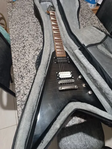 Flying V