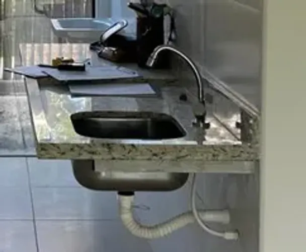 BANCADAS EM GRANITO