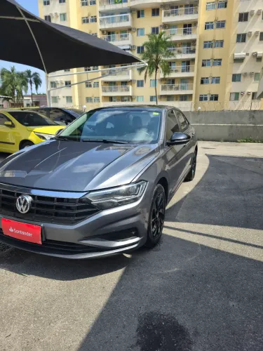 Volkswagen Jetta Comfortline 1.4 TSI 16V 4P Aut. 2018