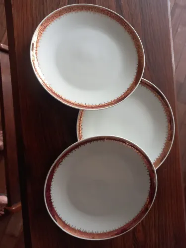 Pratos sobremesa porcelana Schmidt