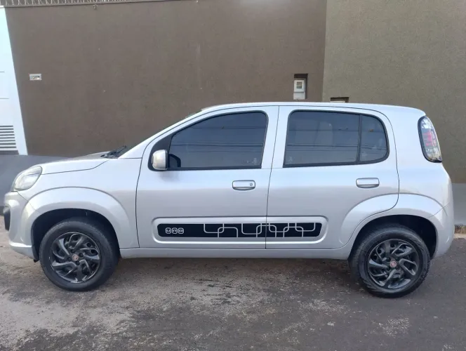 Fiat Uno Attractive 1.0 EVO Fire Flex 8V 5P 2019
