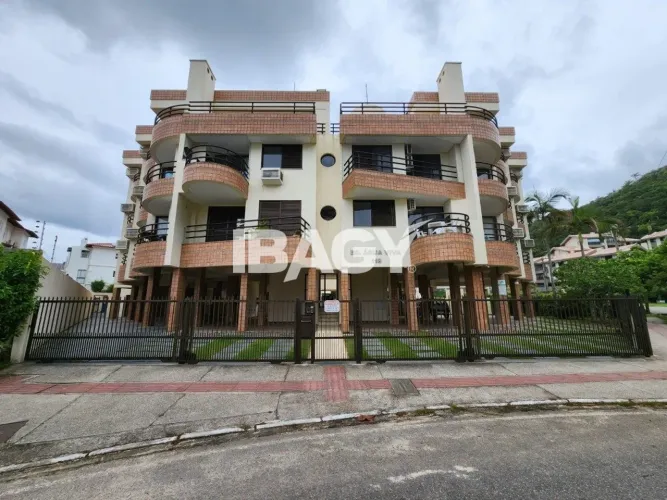 Excelente Apartamento 3 dormitório(s) em Praia Brava - Florianópolis